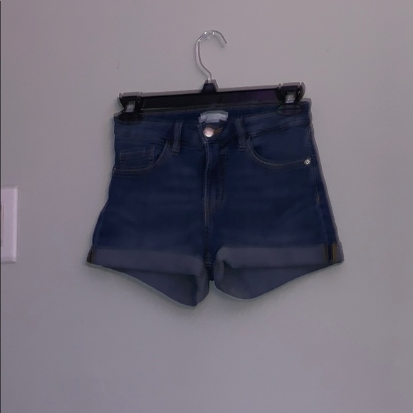 h&m jean shorts - Picture 2 of 3
